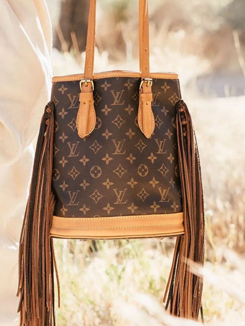 Vintage boho bags - Louis Vuitton bucket bag